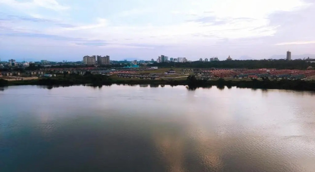 Апартаменты Muji homestay kuching scenic view 2 bedrooms entire apartment