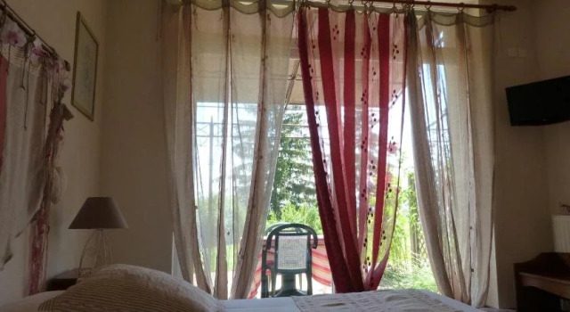 Hôtel La Terrasse, Book Hotel Thizy-les-Bourgs 