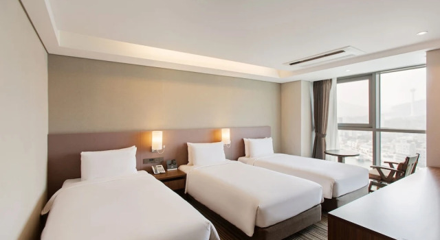 Трёхместный номер Standard Midi Hotel Busan