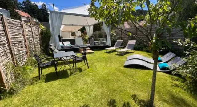 maison starlette, Book Apartment  
