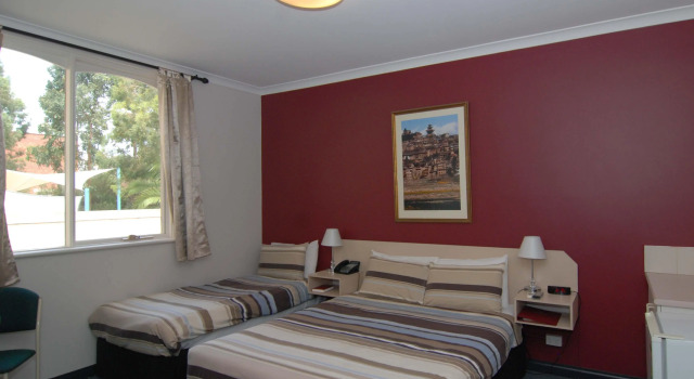 Brunswick Tower Hotel, Book Hotel Melbourne 