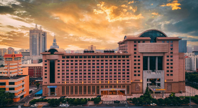 CTS (HK) Grand Metropark Hotel Beijing, Boek Hotel Hotels in Beijing Province met parkeren, Parkeren