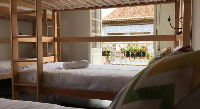 Кровать в общем номере (мужской номер) Globo Happy Hostel
