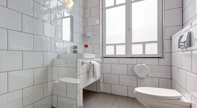 Номер Executive COLORS Central Ladadika