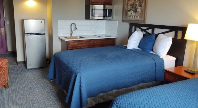 TownSquare Place, Book Hotel Hoteller i Chaska med parkering, Parkering