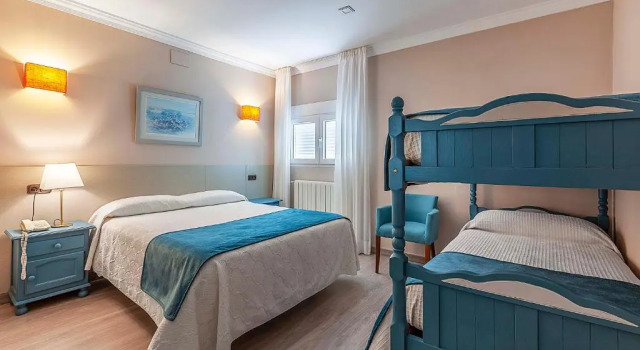 Семейный номер Standard Hotel Sulayr