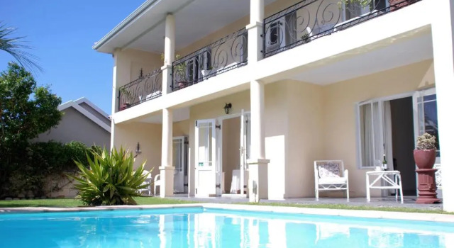 Люкс Mandalay Guest House Plettenberg Bay