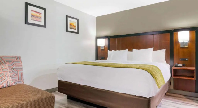 Люкс Antioch Inn and Suites