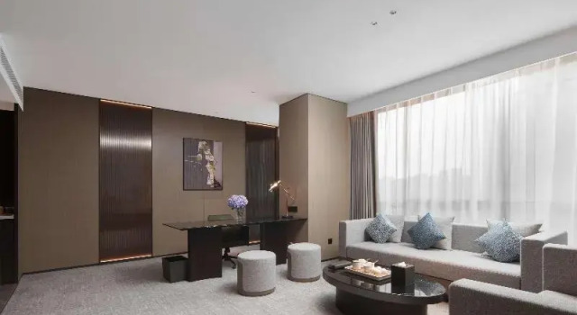 Двухместный люкс Deluxe Grand Mercure Wuhan Hanyang