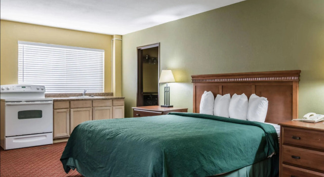 Par Central Motor Inn, จอง โรงแรม Kew Gardens รัฐนิวยอร์ก