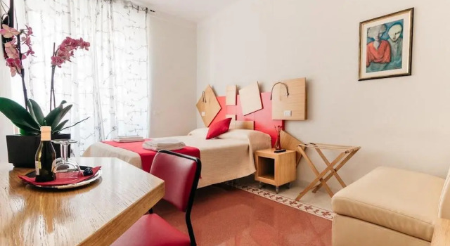 Adriano Augusto B&B, Book Bed and Breakfast Hotels in Rome with Parking, near Piazza Risorgimento, Parking