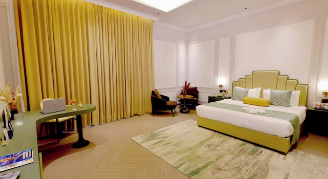 Номер Luxury The Tivoli New Delhi