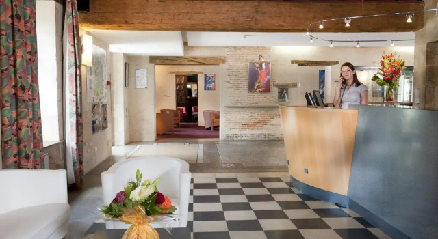 Alliance Hotel Nevers Magny-Cours, Book Hotel Hotels in Burgundy with a Pool, Swimming Pool