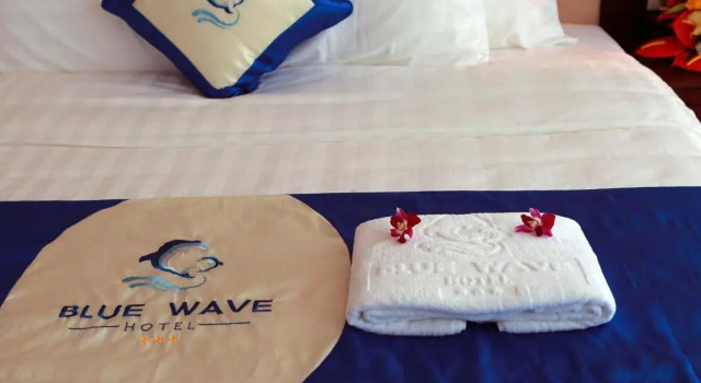Четырёхместный номер Deluxe Blue Wave Hotel