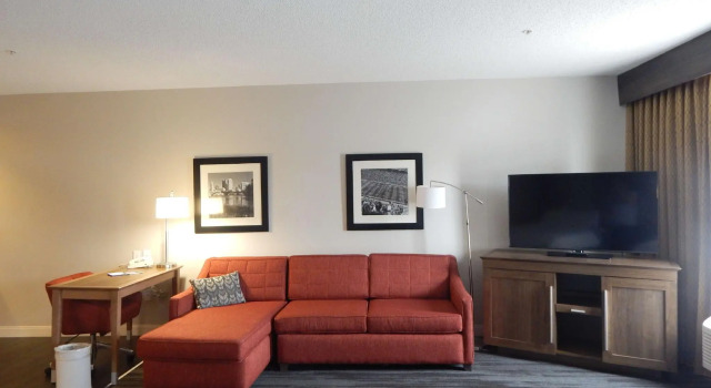 Четырёхместный номер Standard Hampton Inn Heath