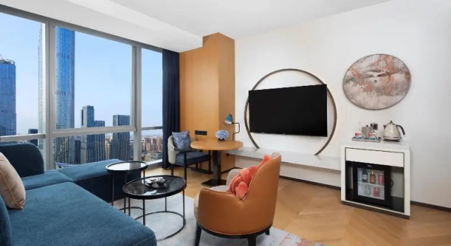 Люкс с видом на озеро M Social Hotel Suzhou