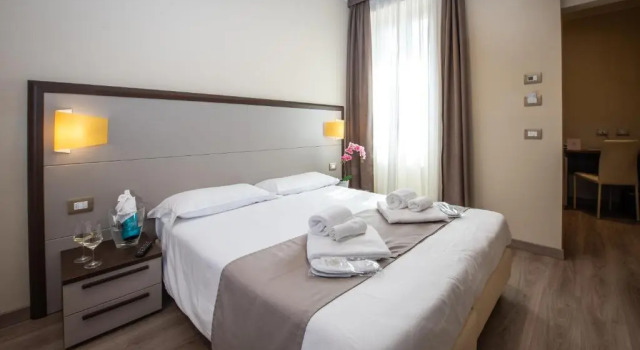 Трёхместный номер Superior с балконом Hotel Rosa