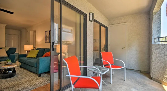 Апартаменты 6 Mi to Downtown: Phoenix Condo w/ Pool Access!