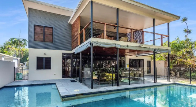 Коттедж Bramston on the Beach - A Private Poolside Oasis