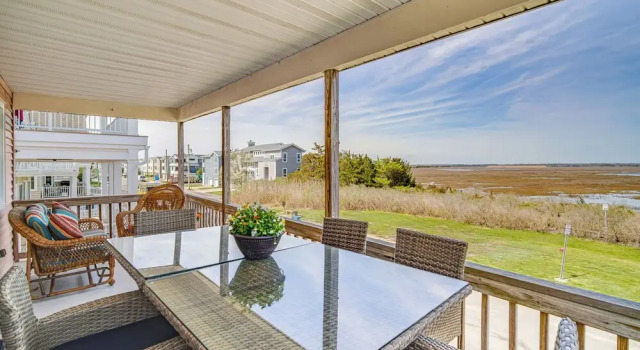 Апартаменты Walk to Beach: Ocean City Home w/ Deck & Views!