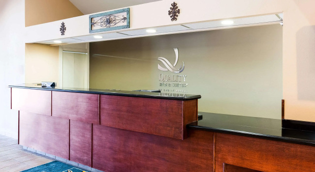 Quality Inn & Suites Lake Charles South