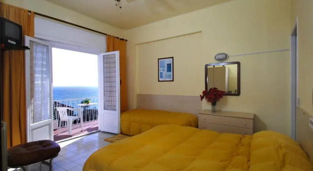 Двухместный номер Standard с балконом Hotel Nettuno