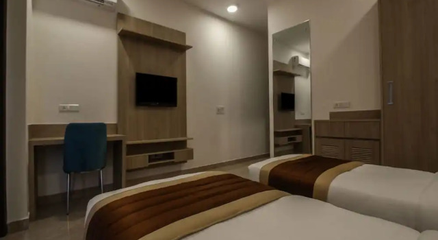 Люкс OYO 15526 Lime Wood Stay