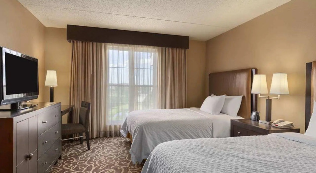 Embassy Suites by Hilton Pittsburgh International Airport , Reserva ahora Hotel Hoteles en Gayly con piscina, Piscina