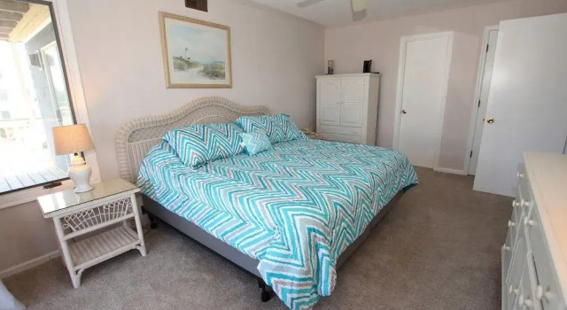 Corolla Otter - 7 Br Home