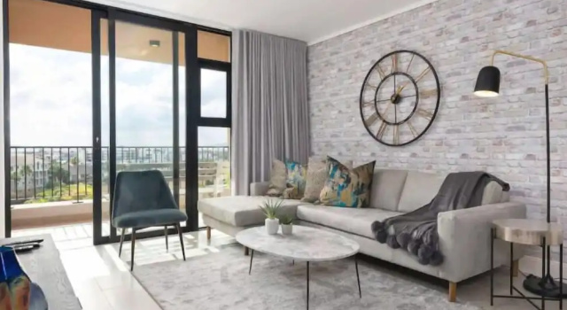 Апартаменты с балконом Waters Edge Apartments