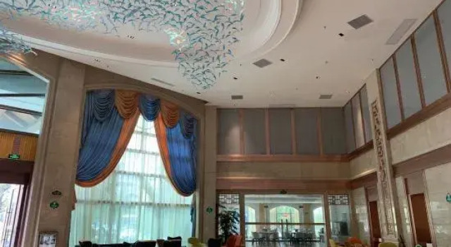 Vienna Zhihao Hotel (Zhongshan Xiaolan High-speed Railway Dongsheng Branch), Rezervasyon Otel Xiaolan otoparklı oteller, Otopark