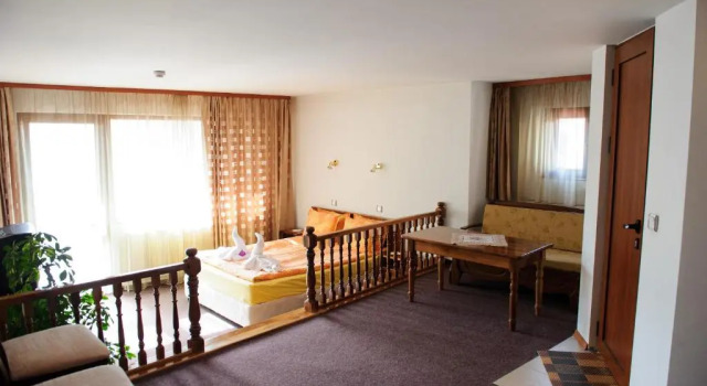 Полулюкс Superior Family Hotel Nadejda