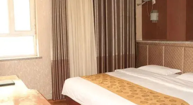 Люкс Business Korla Xijiang Yue Business Hotel
