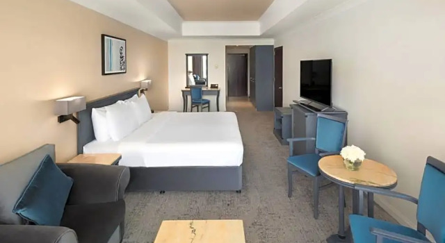 Двухместный номер Executive Anwar Al Madinah Mövenpick