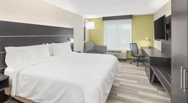 Двухместный номер Standard Holiday Inn Express & Suites Greenville-I-85 & Woodruff Rd by IHG