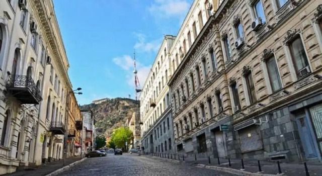 9 Borbalo Street Apartment with terrace