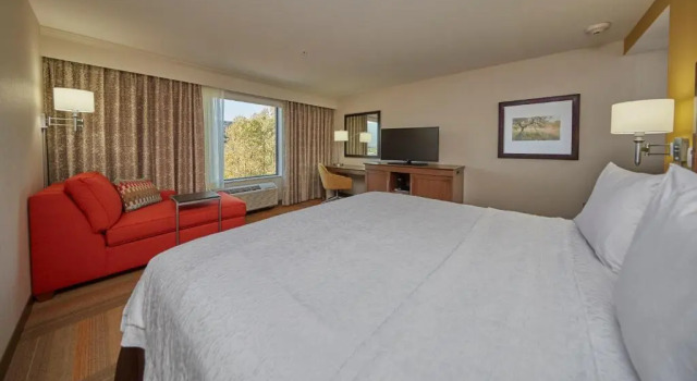 Номер Standard с видом на реку Hampton Inn & Suites Hood River