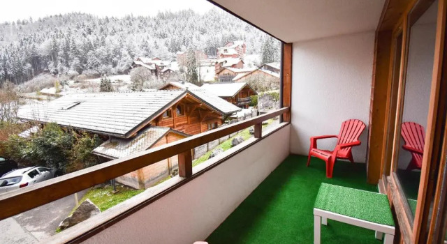 Студия L'Enchalpe, Grand et lumineux studio avec coin montagne 4-6 pers, 60m des pistes, PISCINE COUVERTE, grand balcon expo EST, DRAPS NON COMPRIS