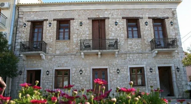 SeaFront Stone Suites, Rezervovat Hotel Vonitsa 