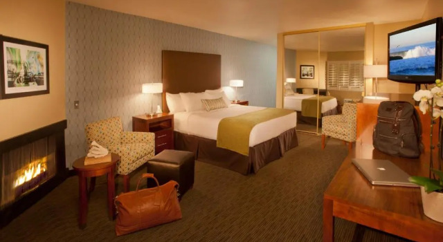 Люкс Best Western Plus Beach View Lodge Carlsbad