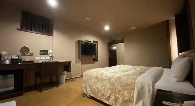 Четырёхместный семейный номер Standard Huaxiang Hotel - Zuoying