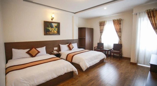 New Hampton Suits-Tam Xuan Centre Hotel, Забронировать Отель Далат Ламдонг