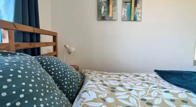 Коттедж с балконом и с видом на канал Maison proche rivière avec jardin