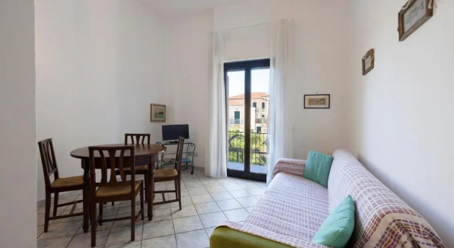 7 Mehari, Prenota Hotel Finale Ligure Riviera delle Palme