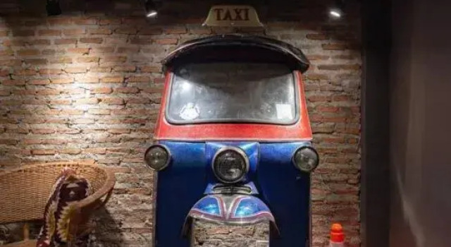 Tuk Tuk House | 250m from MRT Sirikit