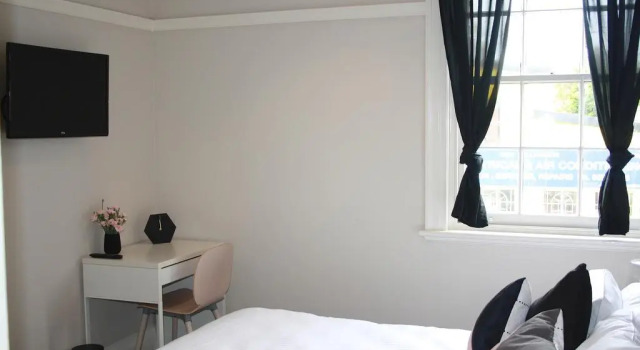 Annandale Hotel