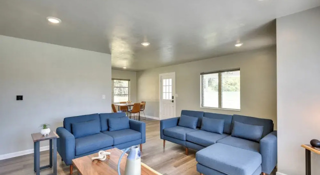 Vibrant Deland House Near Stetson University!, Book Vacation Home DeLand Florida