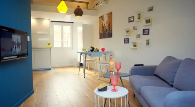 Studio Vieux Nice calme & climatisé, Забронировать Отель Ницца Приморские Альпы, рядом с Набережная Соединенных Штатов