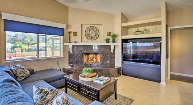 Коттедж Pool/spa, Theater Room & Views: Palm Desert Home!
