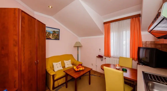Apartments Pero